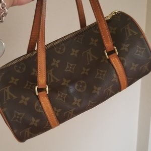 *SALE* Louis Vuitton papillon 26